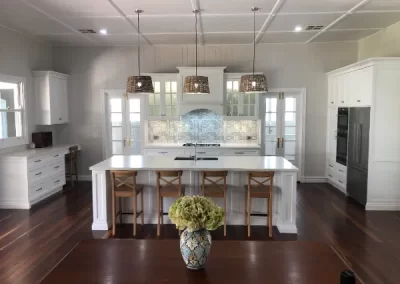 2 Pac Kitchen in White 19