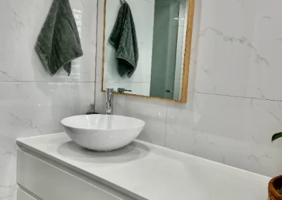 white vanity bathroom 2