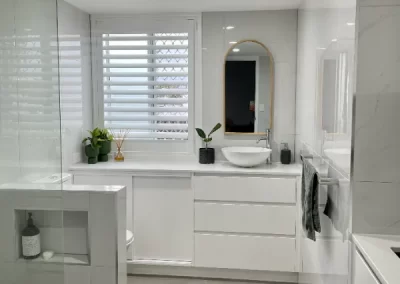 white vanity bathroom